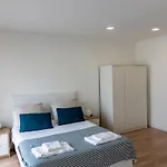 게스트하우스 & Sea 4*