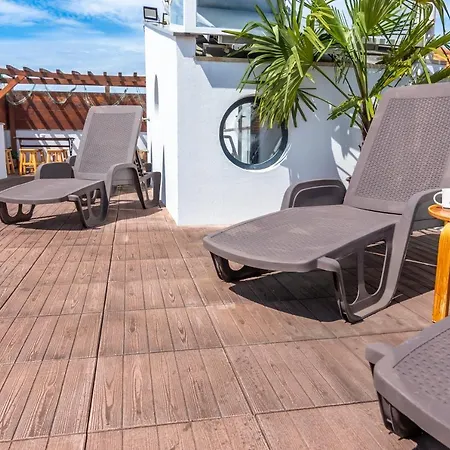 & Sea Casa de hóspedes 4*